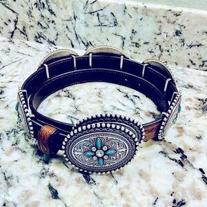 Ariat gorgeous leather rhinestone concho belt LARGE